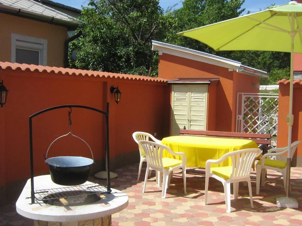 Fodor Apartman Hajduszoboszlo Luaran gambar